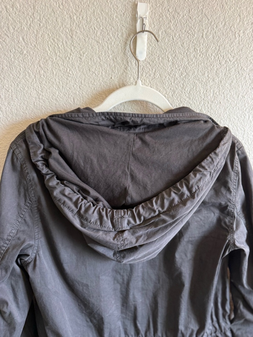 James Perse Charcoal Gray Lightweight Hooded Utility Jacket Size 1 Cotton Blend - Picture 8 of 10
